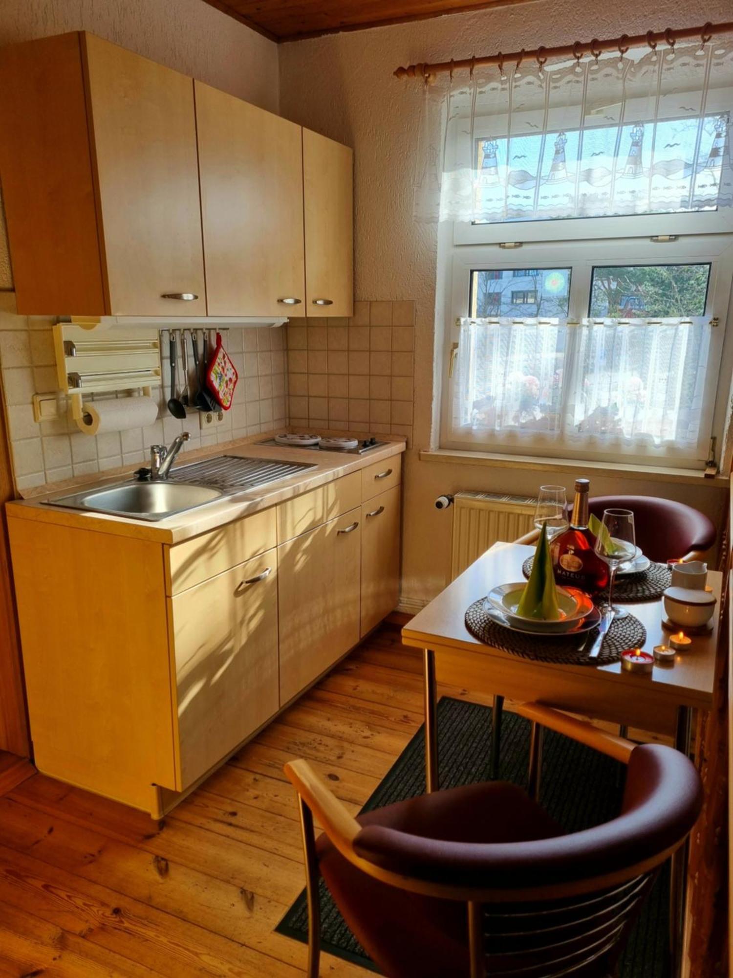 Kleine, Aber Feine Ferienwohnung Am Park ゼーバート・ヘリングスドルフ エクステリア 写真