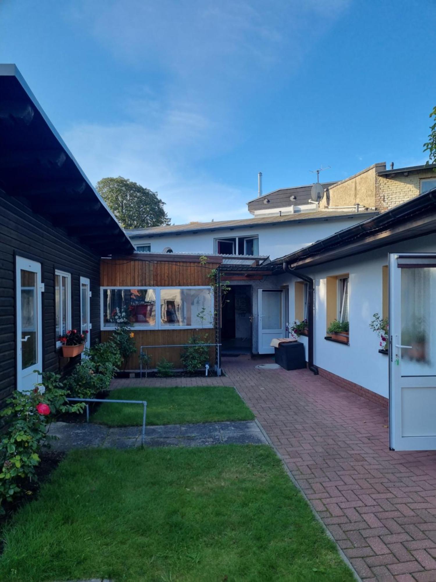 Kleine, Aber Feine Ferienwohnung Am Park ゼーバート・ヘリングスドルフ エクステリア 写真